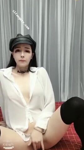 【精品推荐】超火（cute_dami）VX超大尺度高价购买彻底露穴 狂野妖艳 美乳高颜值 完美露脸